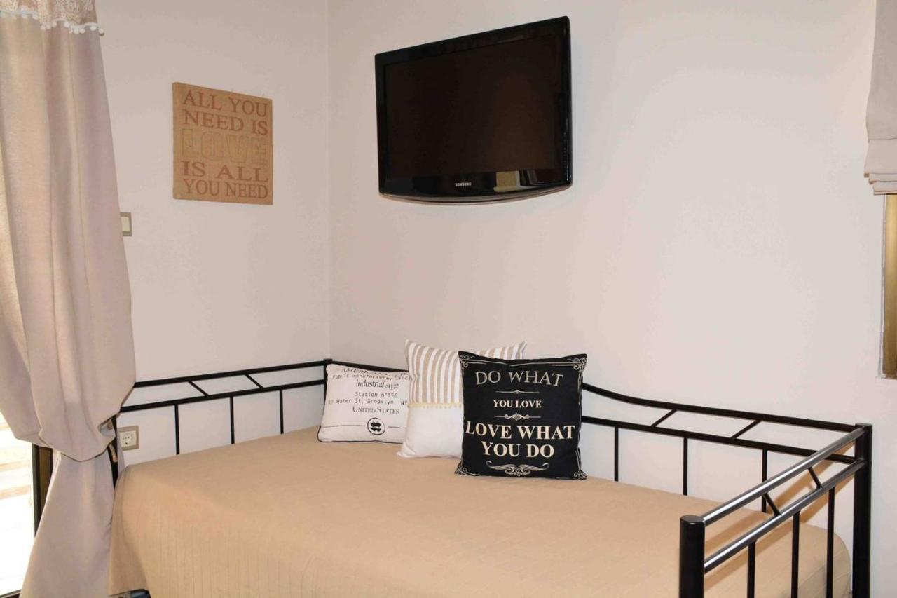 Aelia Houses Agia Marina  ภายนอก รูปภาพ